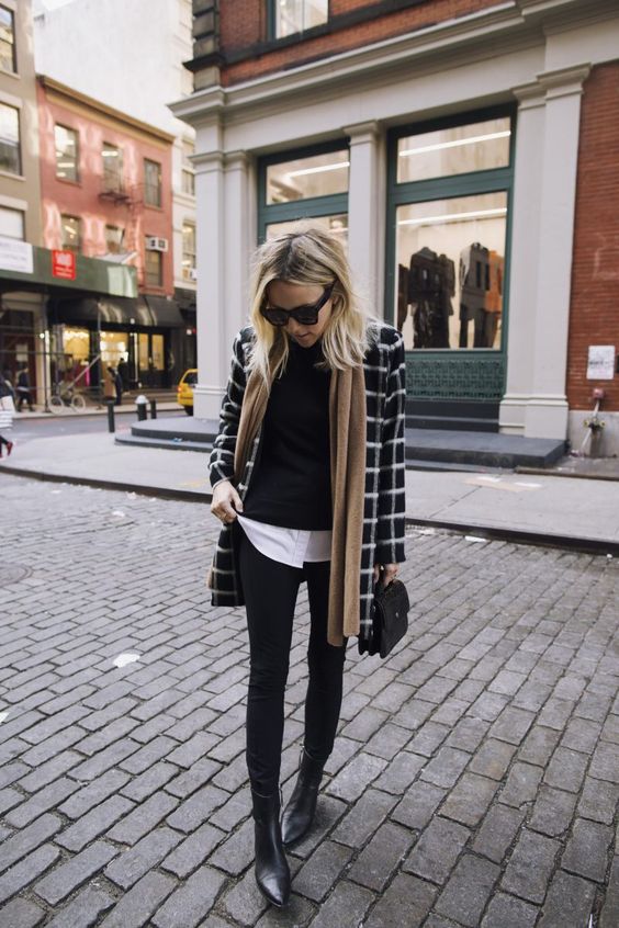 How to Wear Leggings to Work: 14 Chic ...