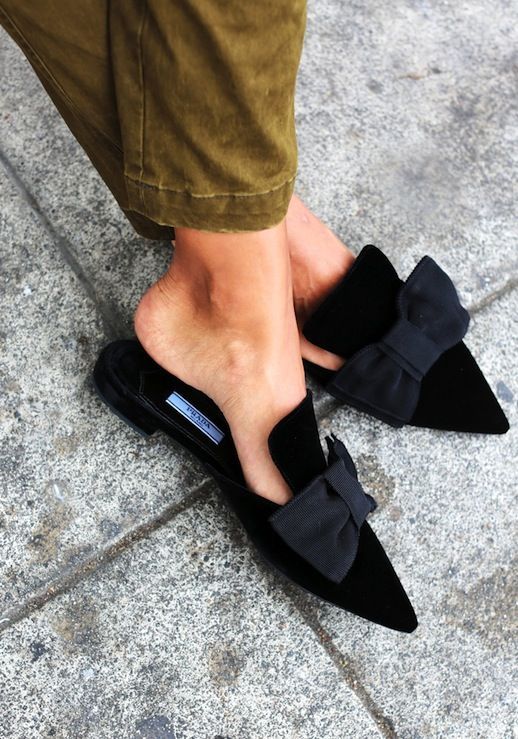 shoes with bows on top