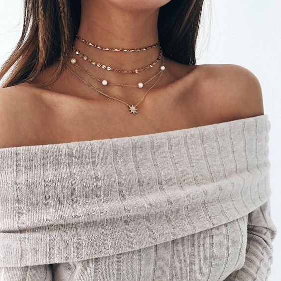 How to Style Choker Necklace: Amazing Outfit Ideas 
