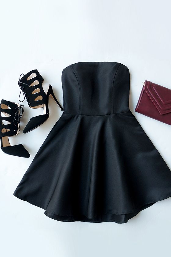Black Strapless Dress: Casual and Elegant Outfit Ideas - FMag.com