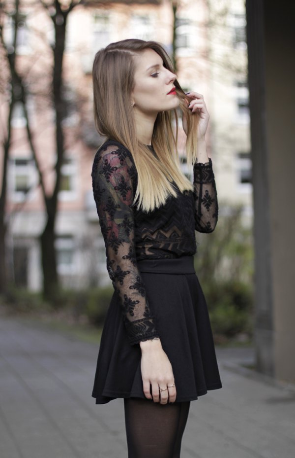 lace black top outfit