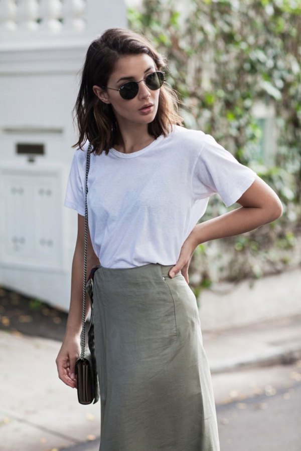 tan skirt and white shirt