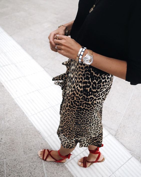 Ways to wear a Leopard Print Midi Skirt  Arum Lilea