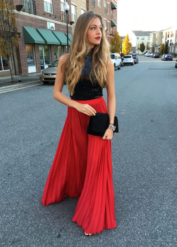 red pleated skirt outfits