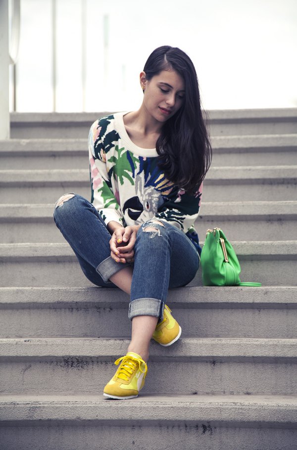 mustard shoes outfit
