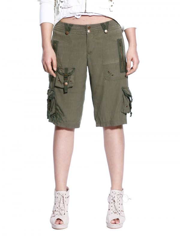 outfits with cargo shorts