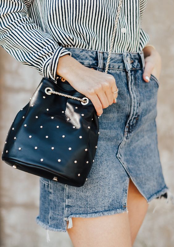 prada studded strap bolsa