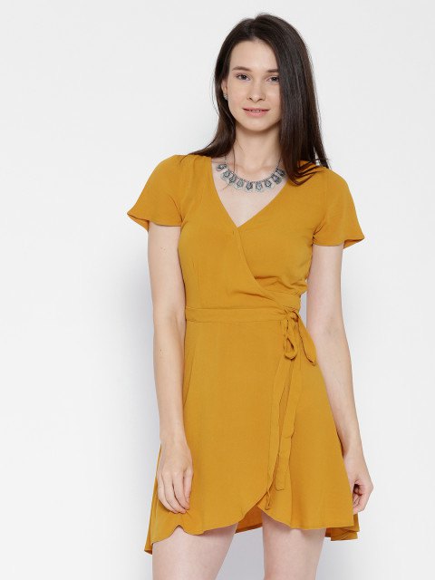 Mustard Yellow Dress Outfit Ideas ...