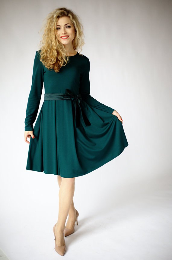 How to Style Green Long Sleeve Dress ...